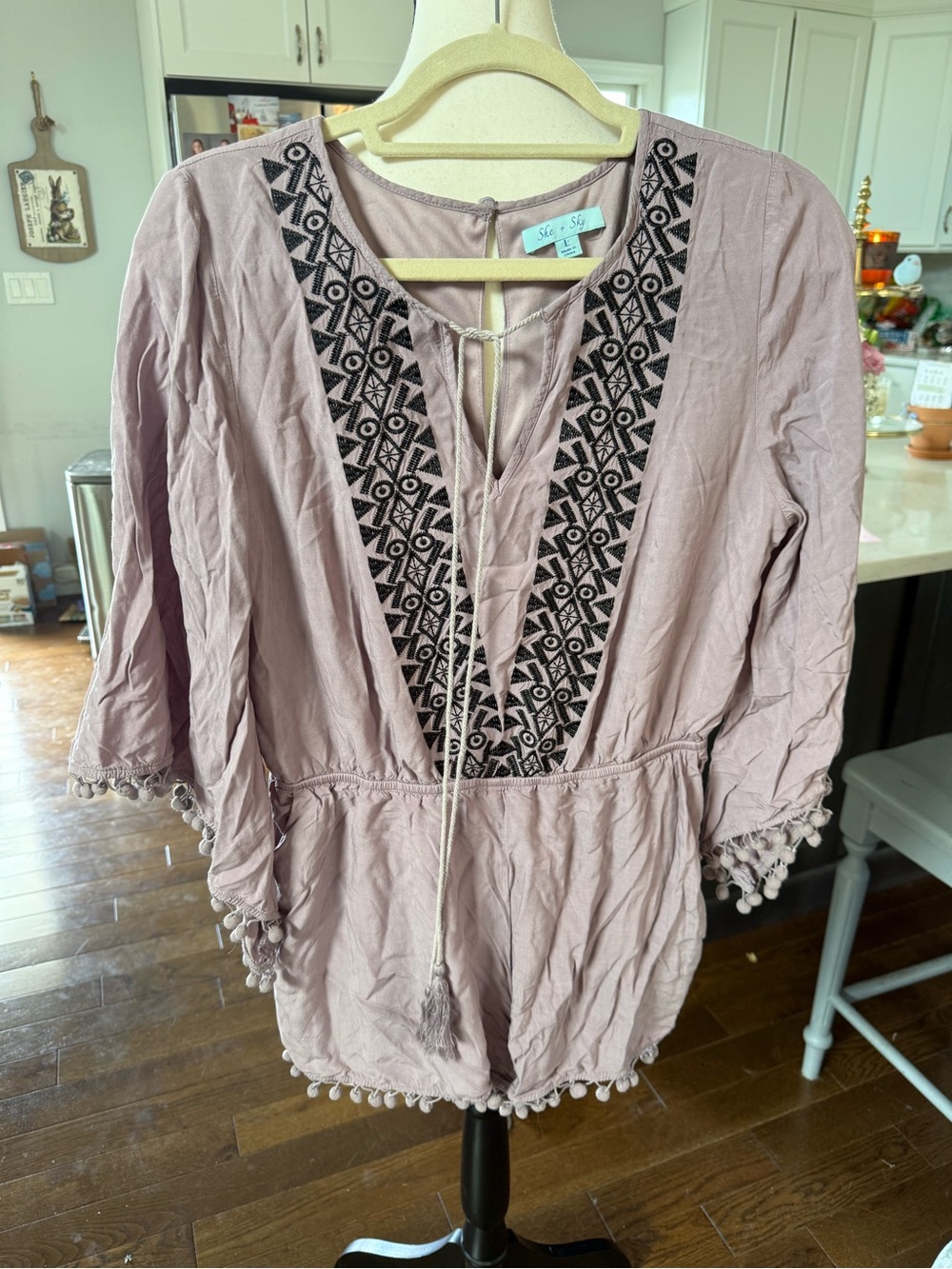 She + Sky Mauve Embroidered V-Neck Romper Large